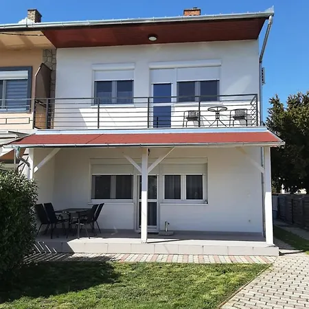 Pelso Apartmanhaz